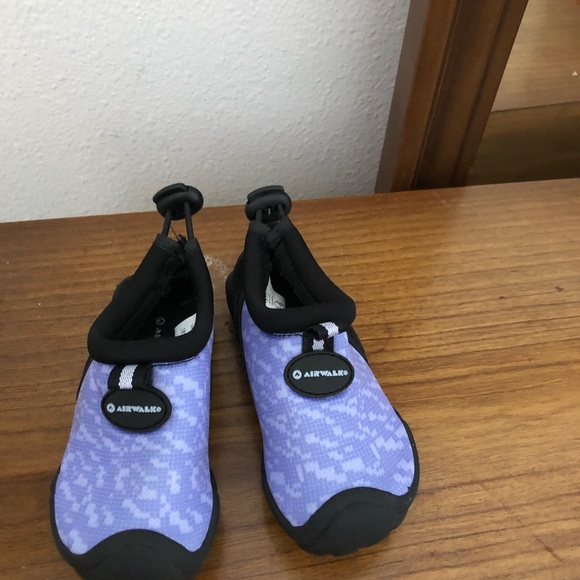 airwalk water shoes